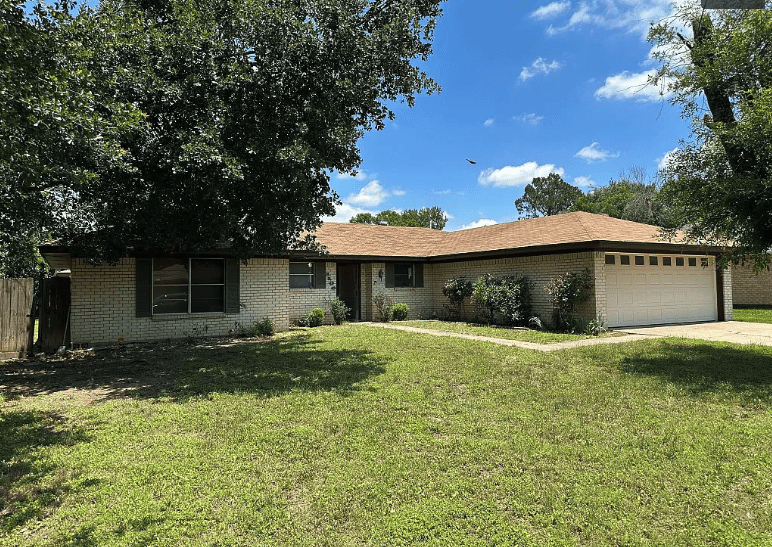 1106 Briarwood St, Mexia, TX SparkOffer